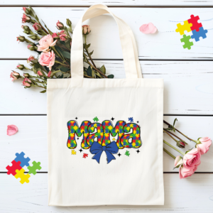 Tote Bag Mama Autism Celebra el amor incondicional y la fortaleza de las mamás que crían a niños con autismo con nuestra exclusiva tote bag "Mamás del Autismo". Este diseño único y conmovedor es perfecto para el Día de las Madres, ya que rinde homenaje a su valentía y dedicación.